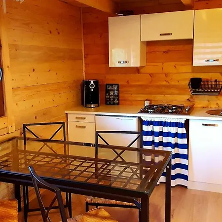 بيت للعطل Sjesta -domki Letniskowe