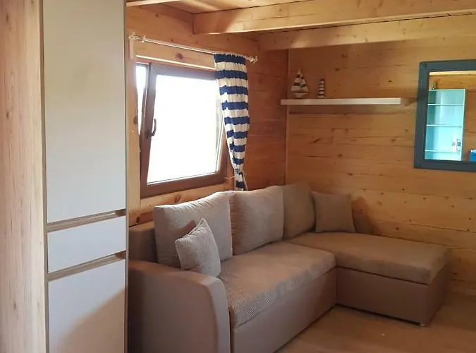 Holiday home Sjesta -domki Letniskowe *