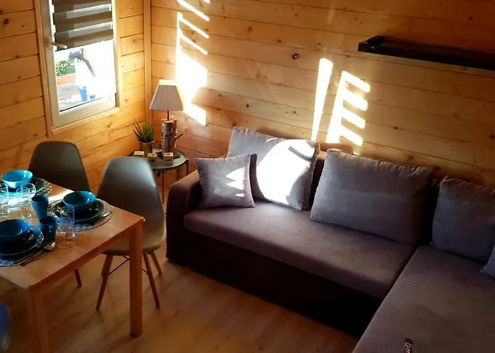 Sjesta -domki Letniskowe *